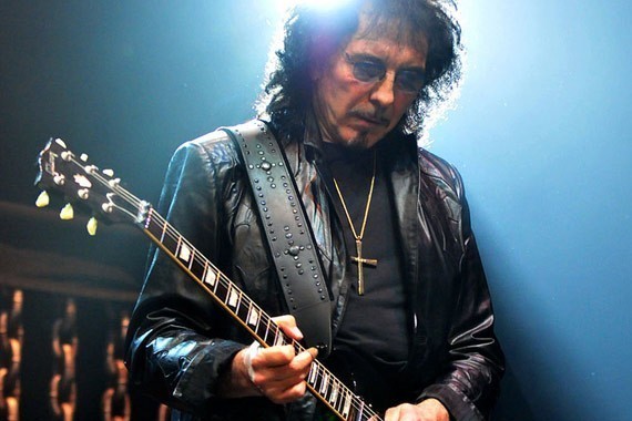 TonyIommi-rocknvivo.jpg