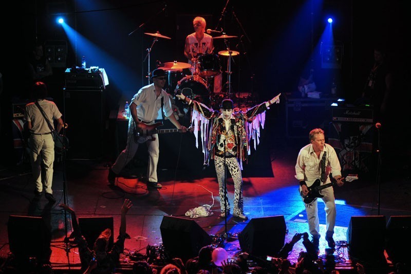 the-adicts03.jpg
