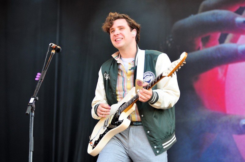 Resultado de imagen para two door cinema club lollapalooza chile 2013
